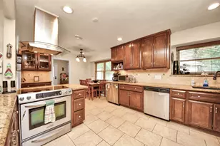 18311 Forest Town Dr, Houston, TX 77084 - Photo 13