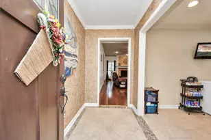 18311 Forest Town Dr, Houston, TX 77084 - Photo 9
