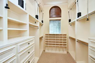 1710 Oyster Point Dr, Sugar Land, TX 77478 - Photo 37