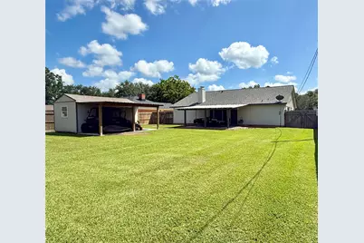 1407 Avenue F, Danbury, TX 77534 - Photo 23