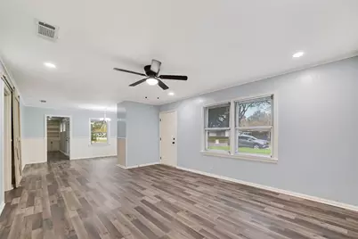 425 20th Avenue N, Texas City, TX 77590 - Photo 13