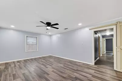 425 20th Avenue N, Texas City, TX 77590 - Photo 15