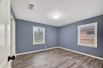 425 20th Avenue N, Texas City, TX 77590 - Photo 33