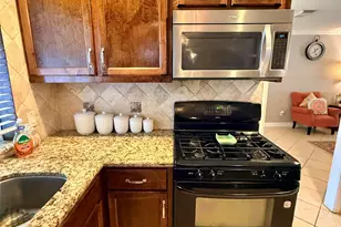 9826 Green Valley, Houston, TX 77064 - Photo 3