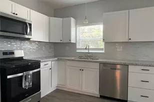 1701 40th St, Galveston, TX 77550 - Photo 5