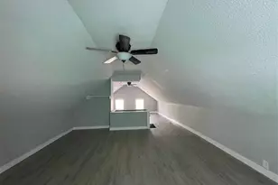 1701 40th St, Galveston, TX 77550 - Photo 13