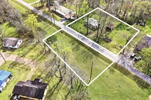 2636 Clanton Rd, Conroe, TX 77301 - Photo 1