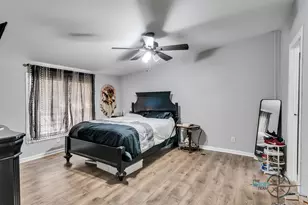 9654 Creek Vista Ln, Willis, TX 77378 - Photo 17
