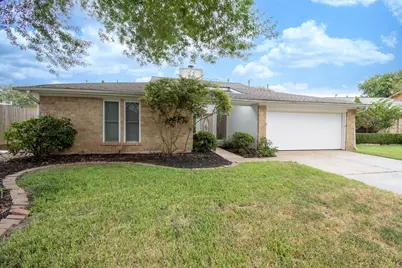 2507 Sage Brush Lane, Sugar Land, TX 77479 - Photo 3