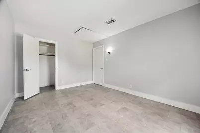 9407 Meadowbriar Lane, Houston, TX 77063 - Photo 19