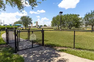 827 N Wellsford Dr, Pearland, TX 77584 - Photo 41