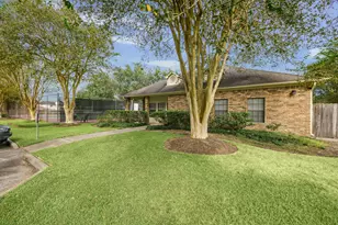 1135 Pinewood Ln, Seabrook, TX 77586 - Photo 43