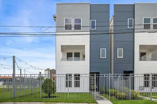 1808 Elysian St, Houston, TX 77026 - Photo 3