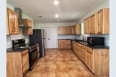 276 County Road 2234 2, Cleveland, TX 77327 - Photo 5