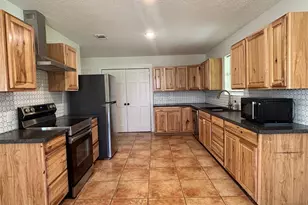 276 County Rd 2234-2, Cleveland, TX 77327 - Photo 5