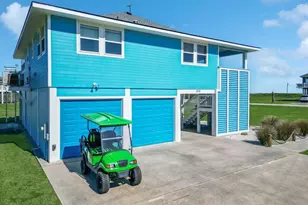 808 Pinata Dr, Crystal Beach, TX 77650 - Photo 5