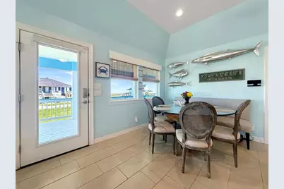 808 Pinata Drive, Crystal Beach, TX 77650 - Photo 15