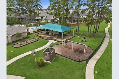 18823 Brighton Trail Lane, Tomball, TX 77377 - Photo 17