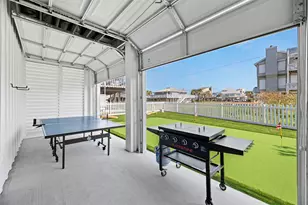 4214 Pirates Dr, Galveston, TX 77554 - Photo 5