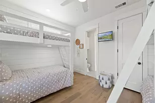 4214 Pirates Dr, Galveston, TX 77554 - Photo 27