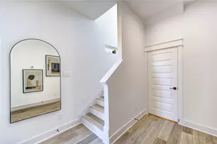 1266 Finnigan Dr, Houston, TX 77020 - Photo 9