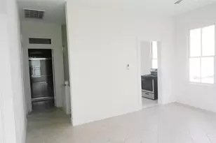 304 18th, Galveston, TX 77550 - Photo 9