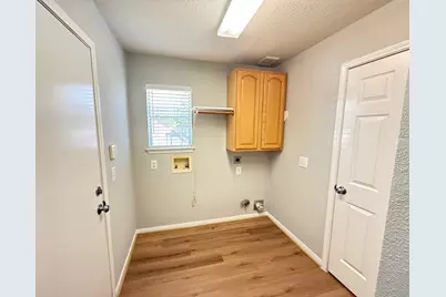 7411 Maple Run Drive, Sugar Land, TX 77479 - Photo 15