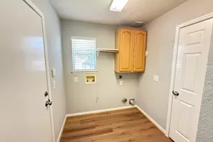 7411 Maple Run Dr, Sugar Land, TX 77479 - Photo 15