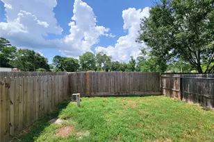 3014 Loganberry Park Ln, Houston, TX 77014 - Photo 37
