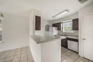 10007 Emerald Creek Dr, Houston, TX 77070 - Photo 9