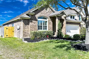 2299 Cantabria Ln, League City, TX 77573 - Photo 3