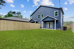 8314 Williamsdell St, Houston, TX 77088 - Photo 9