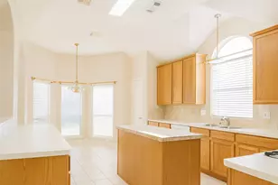 10706 White Oak Park Ct, Cypress, TX 77429 - Photo 7