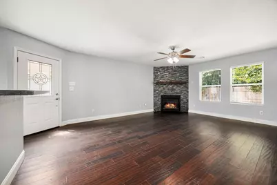 9921 Kingfisher Drive, Conroe, TX 77385 - Photo 7