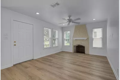 4711 Sherman Boulevard, Galveston, TX 77551 - Photo 9