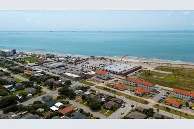 4711 Sherman Boulevard, Galveston, TX 77551 - Photo 5