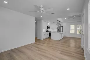 4711 Sherman Blvd, Galveston, TX 77551 - Photo 11