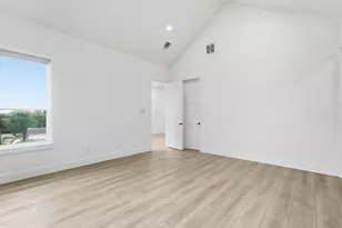 1423 E 36th St, Houston, TX 77022 - Photo 23