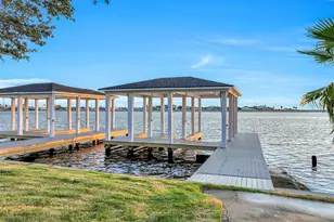 1517 Bayou Shore Dr, Galveston, TX 77551 - Photo 7