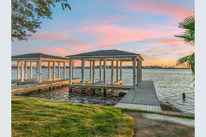 1517 Bayou Shore Drive, Galveston, TX 77551 - Photo 5