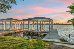 1517 Bayou Shore Dr, Galveston, TX 77551 - Photo 5