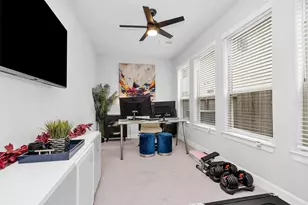 4008 Centre Glen Dr, Houston, TX 77043 - Photo 5