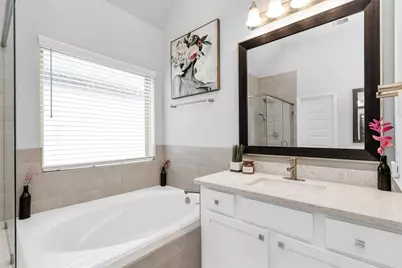 4008 Centre Glen Drive, Houston, TX 77043 - Photo 27