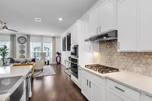 4008 Centre Glen Dr, Houston, TX 77043 - Photo 15