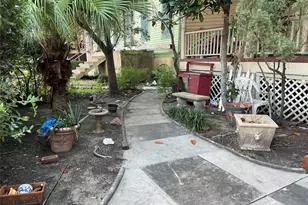 1819 Broadway Avenue J, Galveston, TX 77550 - Photo 27