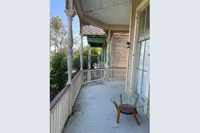 1819 Broadway Avenue J, Galveston, TX 77550 - Photo 9