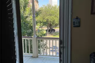 1819 Broadway Avenue J, Galveston, TX 77550 - Photo 7