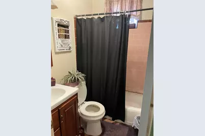 1819 Broadway Avenue J, Galveston, TX 77550 - Photo 17