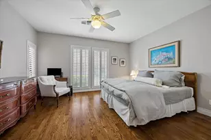 9606 Bayou Brook St, Houston, TX 77063 - Photo 27