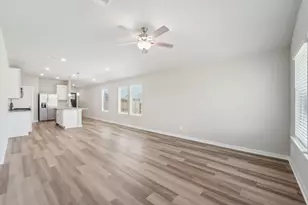 255 Charles Rdg Dr, Montgomery, TX 77316 - Photo 11